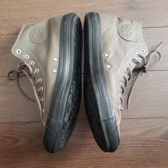 UNISEX Leather Converse - Picture 7 of 13
